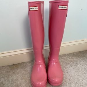 Pink hunter rain boots